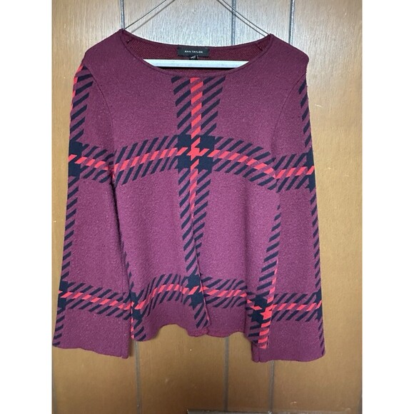 Ann Taylor Women’s Sweater Size M medium - Picture 1 of 4